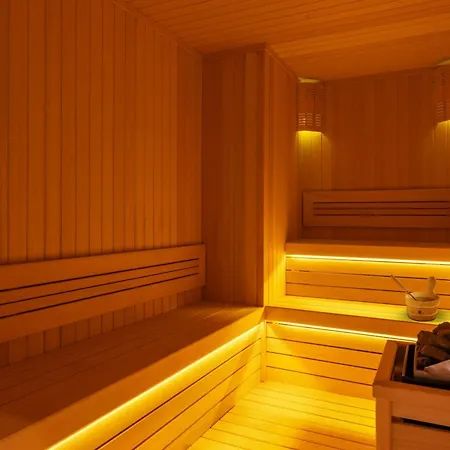 ホテル Marriott Executive Investvadi 4*