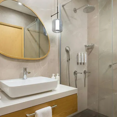Отель Marriott Executive Investvadi
