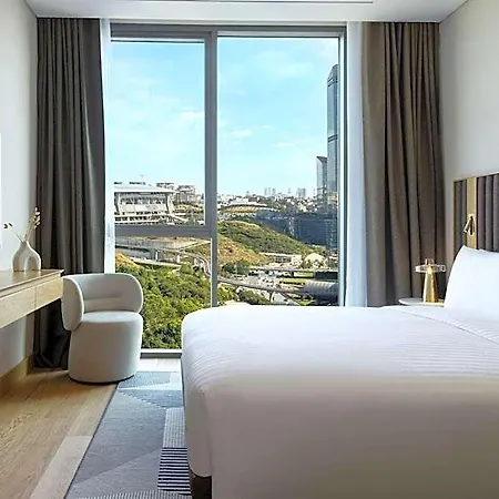 Отель Marriott Executive Investvadi 4*