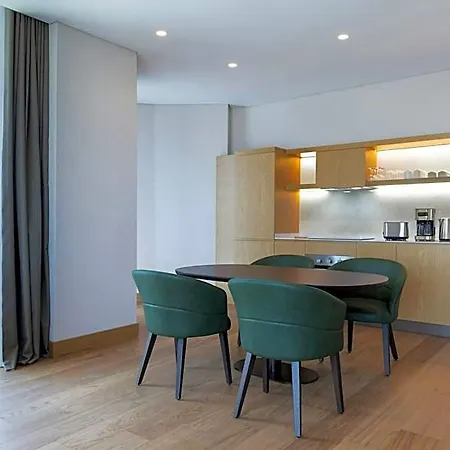 Marriott Executive Investvadi Отель 4*