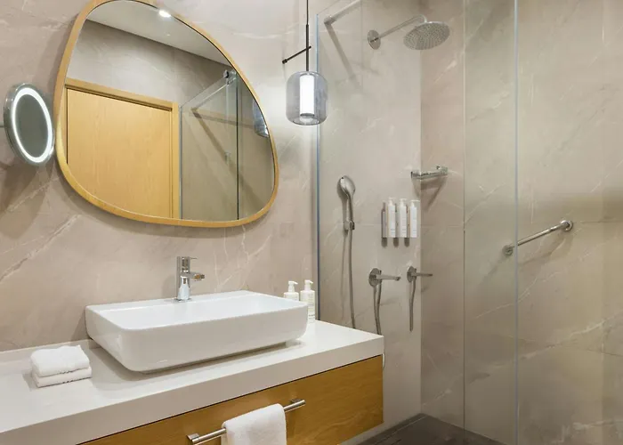 Отель Marriott Executive Investvadi